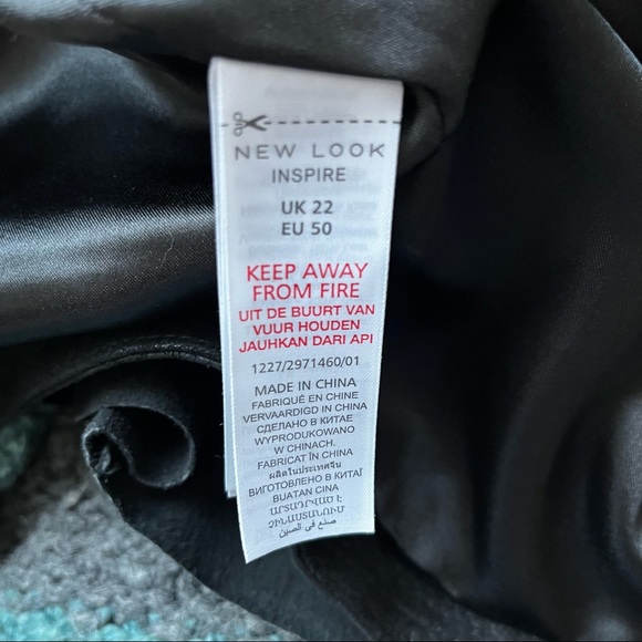 Black leather jacket. Never worn 18w - Picture 8 of 10